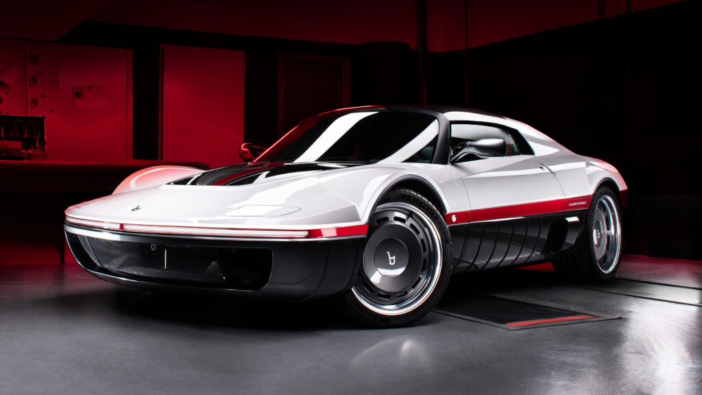Bertone Runabout - studio front 3/4
