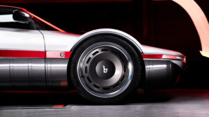 Bertone Runabout - форма колеса и капота.