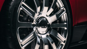 Bugatti Veyron возвращается: F. K. P. Hommage Edition - колесо колеса.