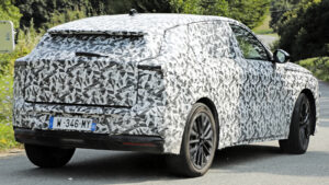 DS Automobiles No7 - rear 3/4