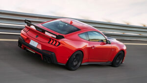 Ford Mustang Dark Horse SC - задний красный цвет.