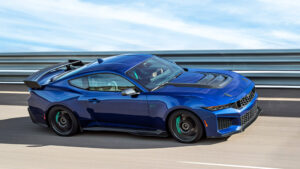 Ford Mustang Dark Horse SC - фронтальный привод.