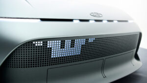 Hyundai Concept Three - детали передней части.