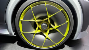 Hyundai Concept Three - Мюнхенские сплавы.