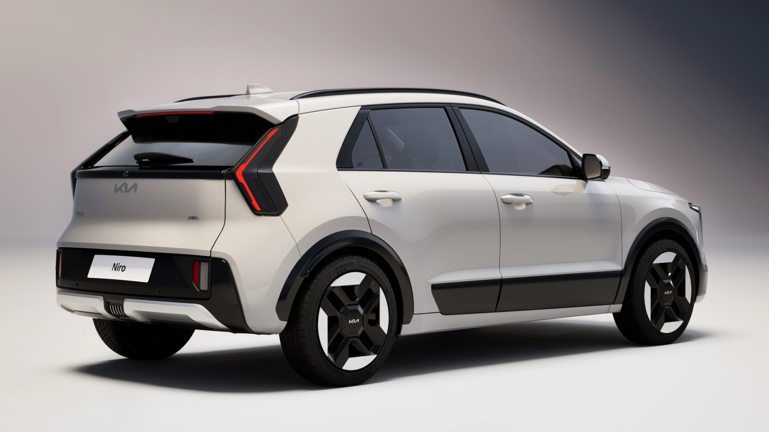 Kia Niro - задние 3/4, задние 4/4.