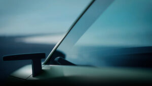 Новая Skoda - дизайн крылатого зеркала.