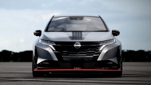 Nissan Aura Nismo RS Concept - передняя часть