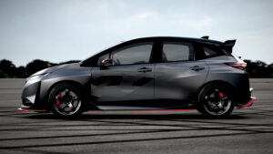 Nissan Aura Nismo RS Concept - боковый профиль