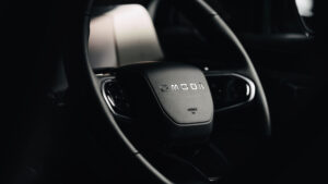 Omoda 5 SHS-H - рулевое колесо.