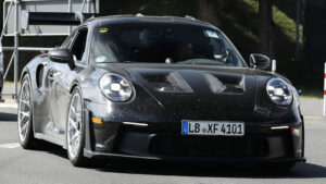 Porsche 911 GT3 RS Facelift - передняя часть передней части.