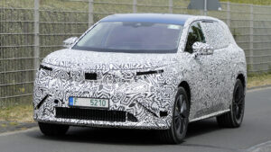 Skoda Vision 7S семиместный электромобиль - статическая передняя часть 3/4