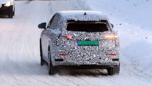 Skoda's семиместный электрический внедорожник - задняя часть.