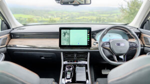 Skywell BE11 - приборная панель.