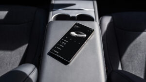 Tesla Model 3 Стандартный - телефонный телефон.