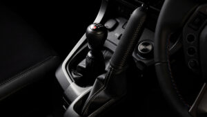 Toyota GR Yaris Sebastien Ogier - центральная консоль.