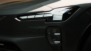 Volvo EX60 - передний фонарь.