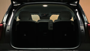 Volvo EX60 - загрузочная часть.