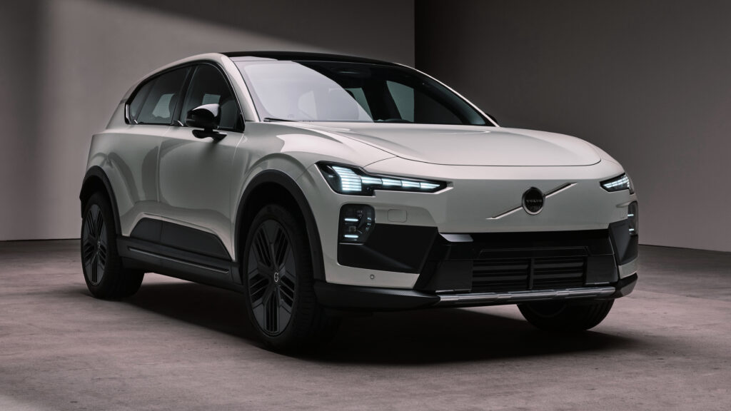 Volvo EX60 Cross Country - front