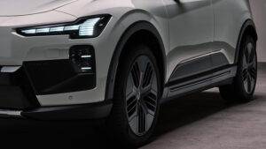 Volvo EX60 Cross Country - боковые детали.