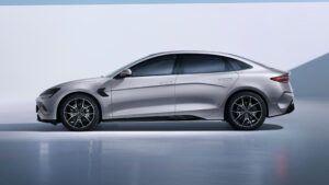 2026 BYD Seal - боковые статические сигналы.