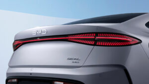 2026 BYD Seal - задняя часть.