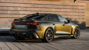 Audi RS 5 - задние статические сигналы