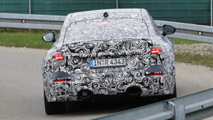 Audi RS5 Avant - система отслеживания задней части.