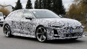 Audi RS5 Avant - статический передний угол переднего угла.