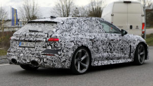 Audi RS5 Avant - статический задний 3/4