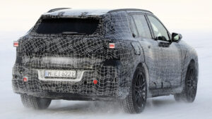 BMW X5 - задние 3/4 в холодную погоду.