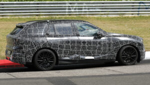 BMW X5 - задний угол Nurburgring.