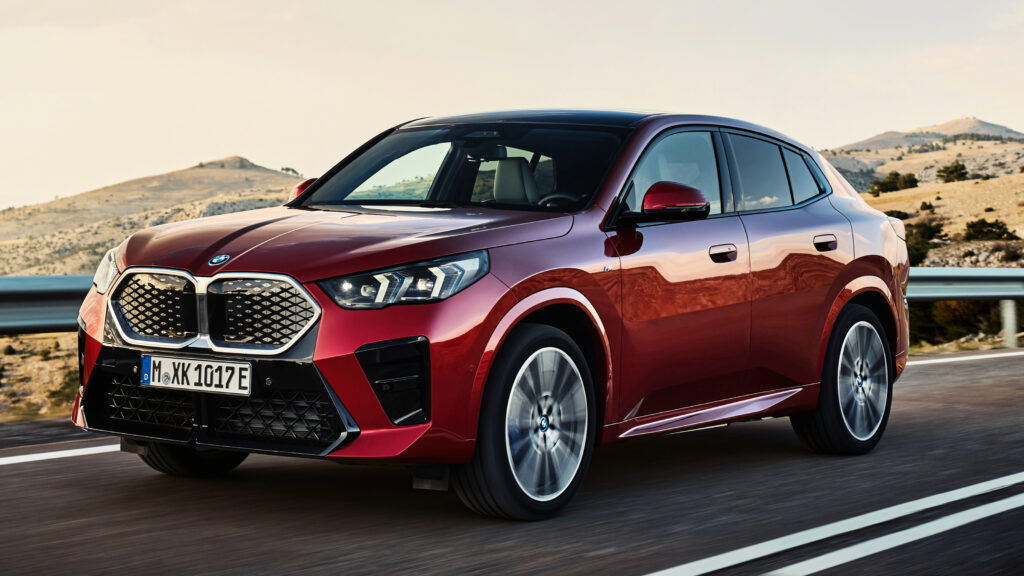 BMW iX2 2026 update - front 3/4