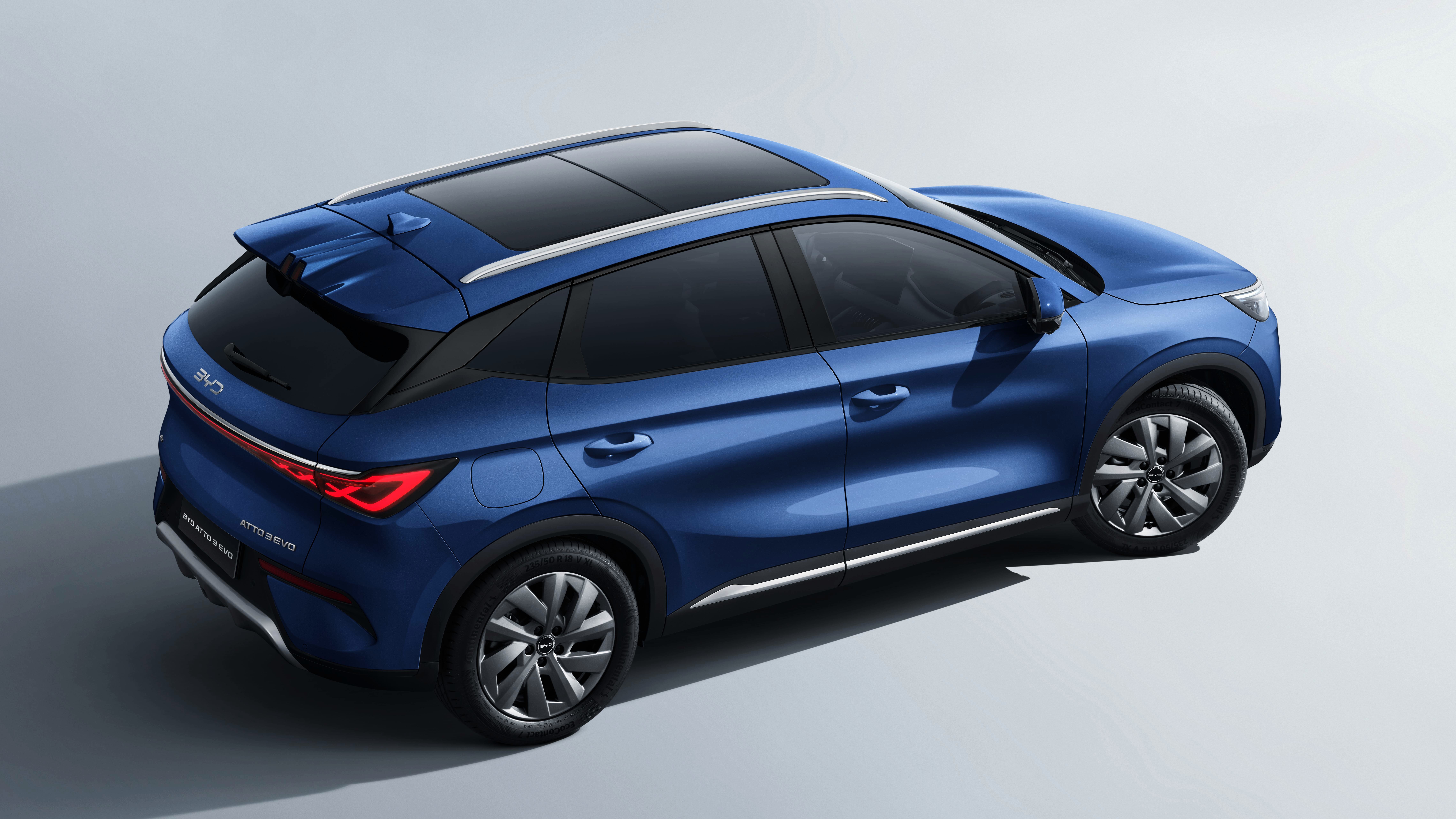 BYD Atto 3 с подтяжкой лица - сверху.