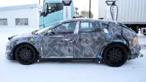 Ferrari EV Mule - боковой профиль.