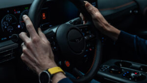 Genesis GV60 Magma - рулевое колесо