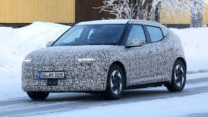 Hyundai Ioniq 3 (camouflaged) - front