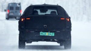 Компактный внедорожник Hyundai - задний конец.