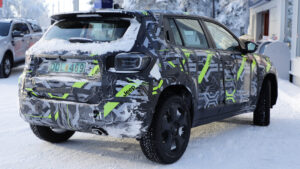 Jeep Avenger facelift - статическая задняя часть 3/4