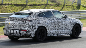 Lamborghini Urus Performante гибридный - задний 3/4