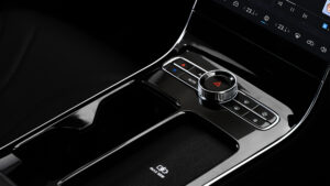 Lepas L8 - внутреннее отделение.