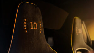 McLaren Artura Spider MCL39 Championship Edition - подголовок для головы