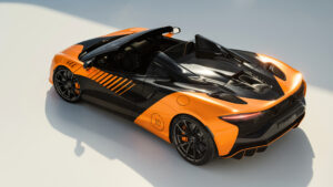McLaren Artura Spider MCL39 Championship Edition - задняя часть под углом.