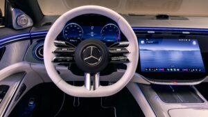 Лифтинг Mercedes S-класса - интерьер интерьера.