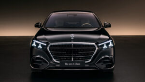 Mercedes S-Class facelift - полный передний фронт.