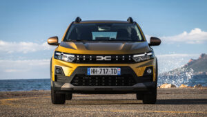 Новый Dacia Sandero Stepway - передний край.