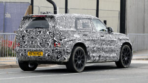 New Land Rover Defender Sport spy shot - rear