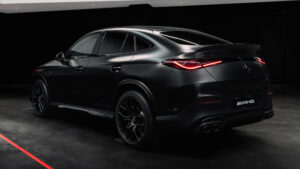 Mercedes-AMG GLC 53 Coupe - задняя студия.