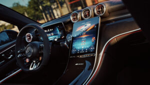 Mercedes-AMG GLC 53 Купе - приборная панель.