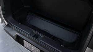 Toyota Highlander BEV - кабельное хранилище.