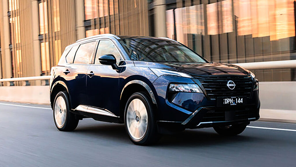 Nissan X-Trail получает новый стиль и новые технологии для 2026 года 2026 Nissan X-Trail - front 3/4